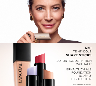 Modelka z produktami do makijażu LANCÔME
